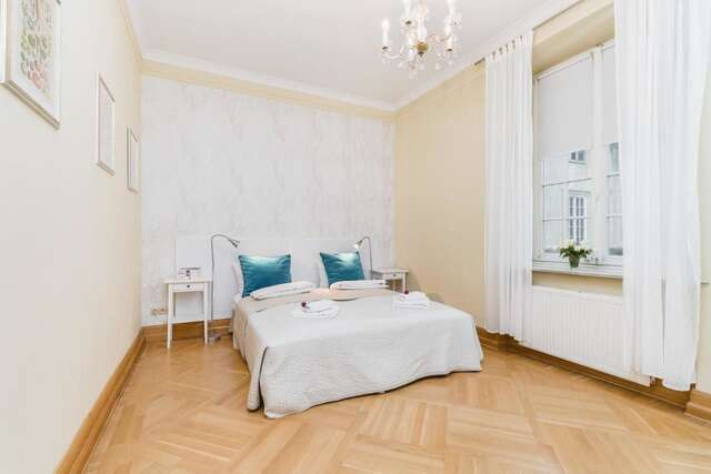 Апартаменты Apartamenty w Pałacu Pod Baranami Краков-25